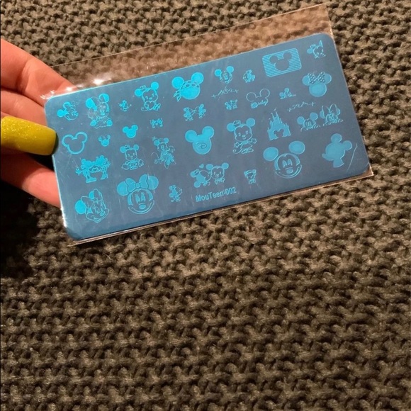 Mickey Mouse nail stamp plate - Picture 2 of 2